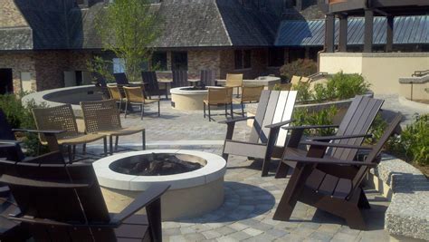 Cascade Hills Country Club Porch and Fire Pit - Integrated Architecture