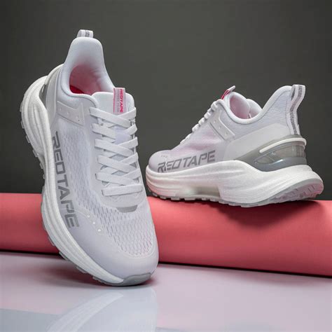 ETPU Athleisure Shoes for Women | Cultured Round-Toe Shape & Cushionin ...