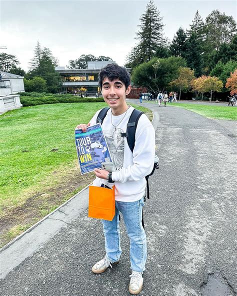 IDENTITY Logan Park | Berkeley, CA Student Apartments near UC Berkeley
