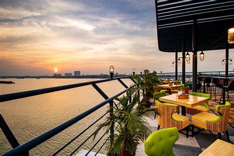 BRIDGE BISTRO BAR, Kolkata (Calcutta) - Restaurant Reviews, Phone ...