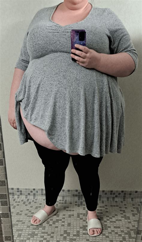 Just a peek under the skirt 🥴🥴 : r/SSBBW_400lb_plus