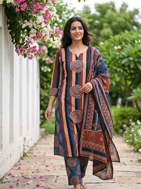Embroidered Cotton Blend Kurta With Pant & Dupatta – Meenabazaar