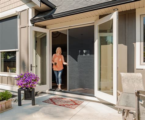 Vanishing Retractable Screen Door