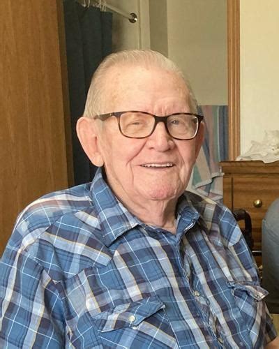 Robert Hazlitt Obituary (2024) - McCook, NE - Carpenter-Breland Funeral ...