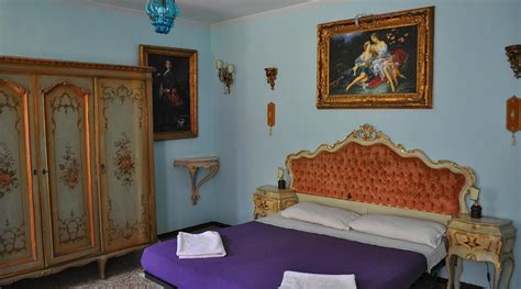 SWEET HOME (Venice) - Specialty B&B Reviews, Photos, Rate Comparison ...