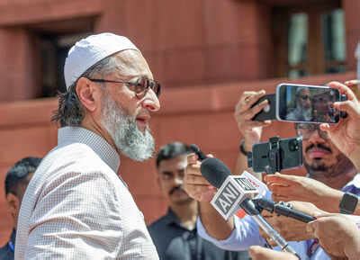 AIMIM chief Asaduddin Owaisi moves Supreme Court against Waqf Amendment ...