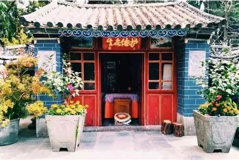 中国最美的尼姑庵，不烧香只种花，看一眼就想出家！韩红也慕名而来……_寺庙