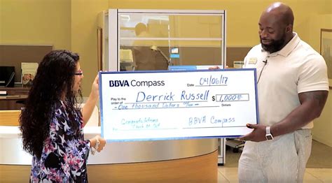 Watch: Houston client wins big in Mobile Deposit promotion | BBVA