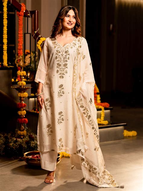 Ivory Thread Work Chanderi Mul Suit - Set of 3