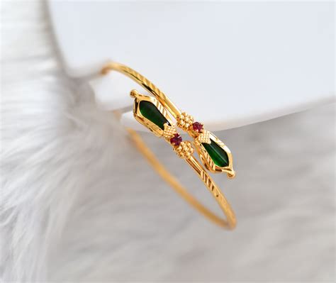 Gold tone pink-green Nagapadam Kerala style kada(2.8) dj-39032 – dreamjwell