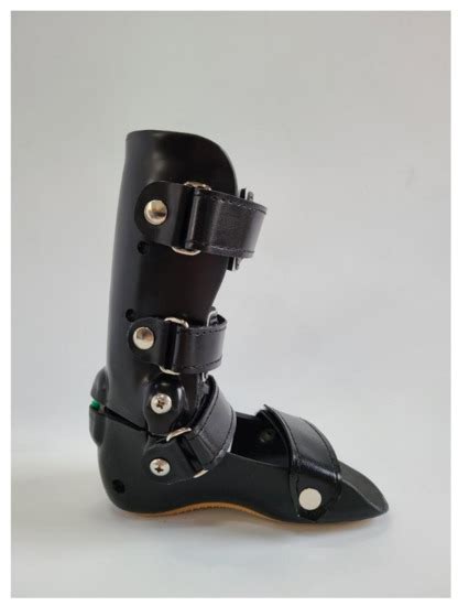 Improvement of Gait Dysfunction after Applying a Hinged Ankle–Foot ...