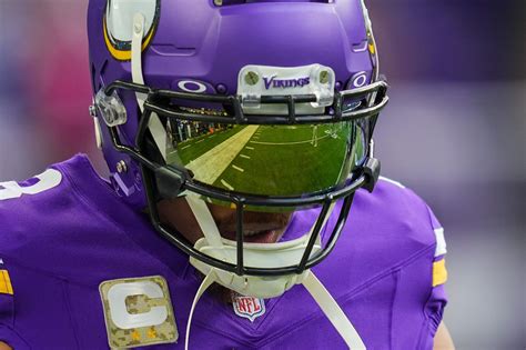 Week 14 WR Start' Em or Sit' Em: Start-Sit Advice for Every Fantasy ...