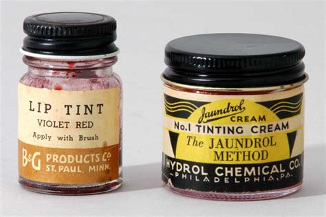 Embalming Makeup 的图像结果