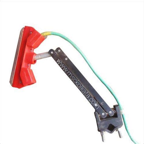 DMC BUS BAR SUPPORT INSULATORS – Machinery & Spareparts Centre