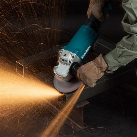 Makita GA7061R Angle Grinder — General Pumps