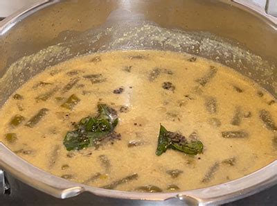 Beans bili huli recipe | How to make beans sambar | Huralikayi sambar ...