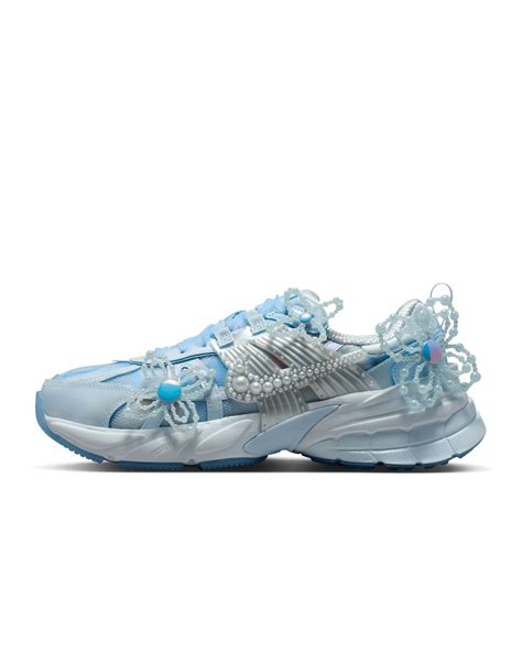 Nike V2K Run Women's Artist Collection Women's Shoes. Nike IN