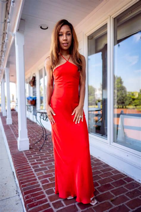 40+ Stunning Revolve Wedding Guest Dresses | LivingLesh