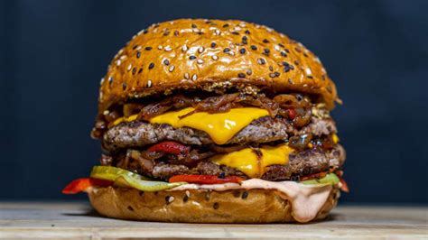10 reasons you shouldn't eat red meat & 10 why you should