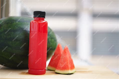Premium Photo | Cold pressed watermelon juice
