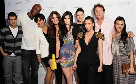 Kylie Jenner gushes over Caitlyn Jenner's family throwback of her and ...