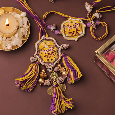 Buy Handmade Embroidered "Moody Bhai & Bhabhi" Bhaiya Bhabhi Rakhi With ...