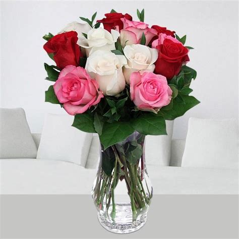 Alluring Roses In Vase– Bloomsvilla