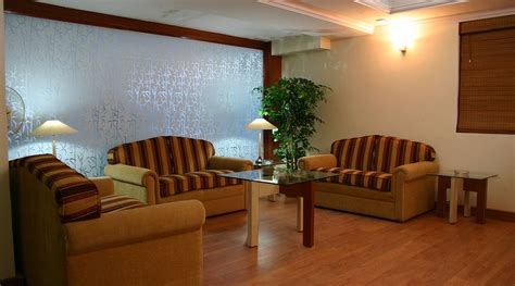 MIDWAY INNS - LANGFORD TOWN (Bengaluru) - Hotel Reviews & Photos ...