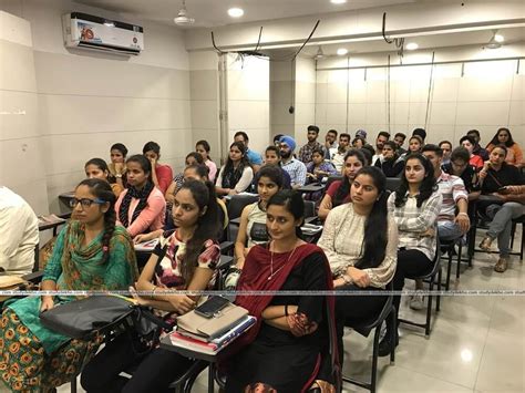 WD Academy, Krishna Nagar, Hoshiarpur | Fees, Reviews, Batches, Contact ...