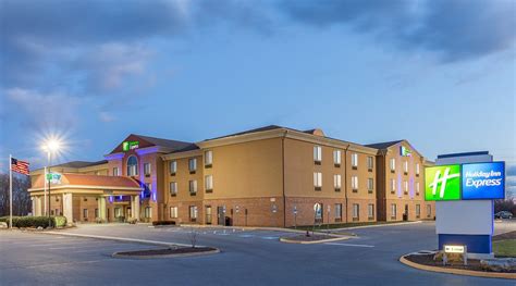 HOLIDAY INN EXPRESS CHARLES TOWN BY IHG (Ranson) - Hotel Reviews ...