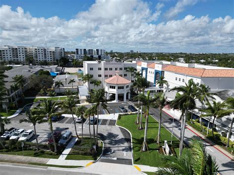 Explore Rosarian Academy: Leading Catholic School in Palm Beach, FL ...