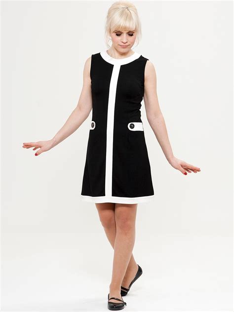 Brand: Mademoiselle Yéyé Key Points: Classic 60s Mod Dress in black ...