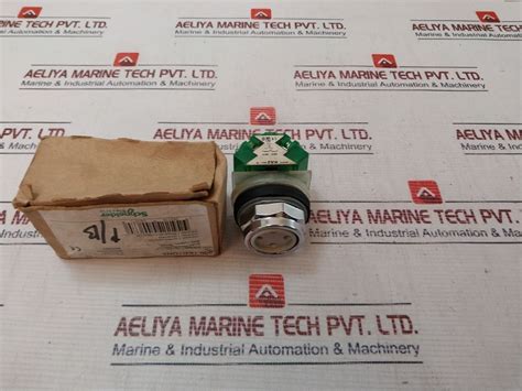 Telemecanique/Square D 9001Kr1Uh5 Flush Pushbutton Operator Switch ...