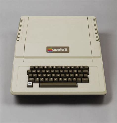 Apple II Computer Collection 的图像结果