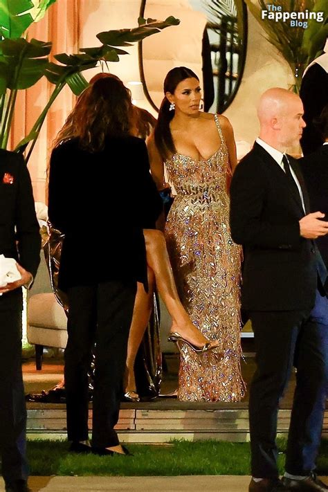 Eva Longoria Shows Off Her Sexy Tits at the 2024 Vanity Fair Oscar Party (52 Photos) | The ...