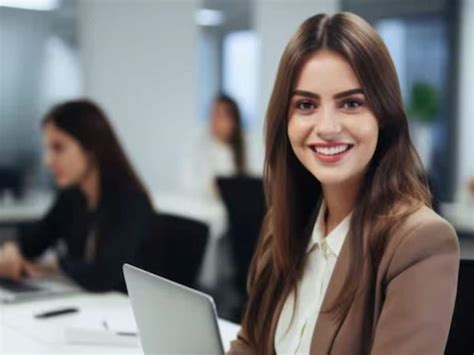 Career Wise: ఈ కోర్సులు చదివితే జాబ్ పక్కా.. ట్రెండింగ్‌లో ఉన్న కెరీర్ ...