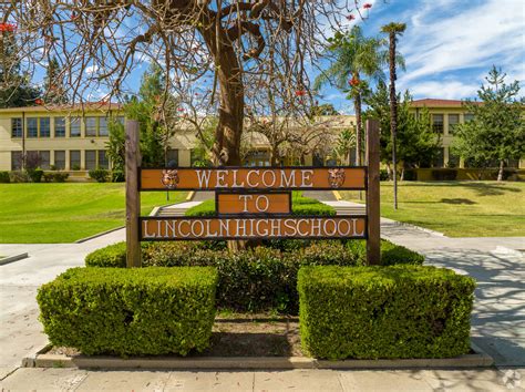 About Lincoln Heights | Schools, Demographics, Things to Do - Homes.com