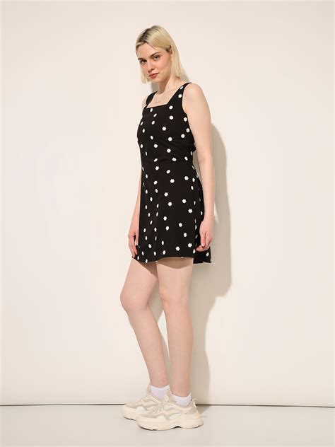 Buy New Mini Dresses for Women Online in India | ONLY