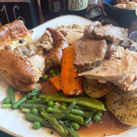 OAKINGHAM BELLE, Wokingham - Restaurant Reviews, Phone Number & Photos ...