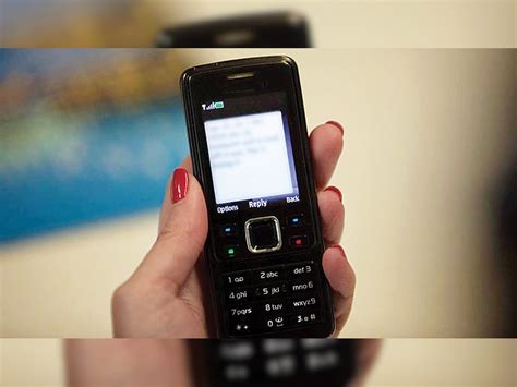 As 4G feature phones sweep markets, 2G phones may phase out in few years