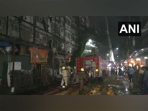 Fire breaks out in building in Kolkata's Falpatti Machhu