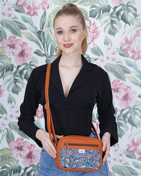 Woven Paisely Box Sling Bag – Pinakenhome