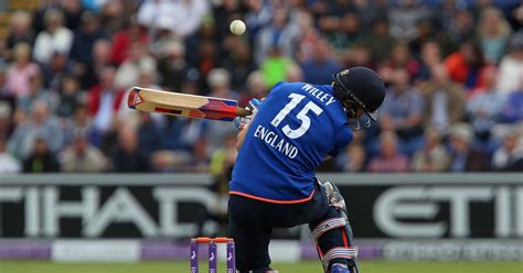 Cricket umpires to have more flexibility in ruling whether beamers are ...