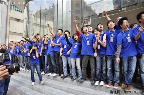 Apple的盛宴 南京东路苹果店开业实况_笔记本_科技时代_新浪网