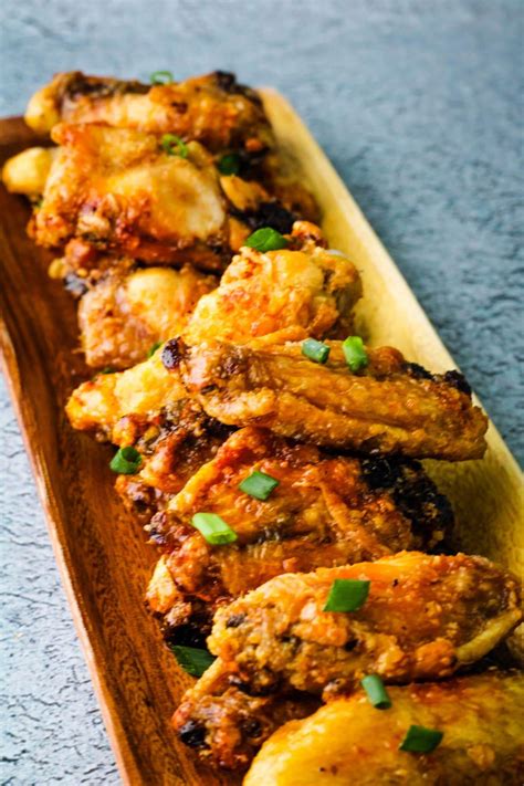 Easy Crispy Air Fryer Honey Garlic Chicken Wings - Keeping It Relle
