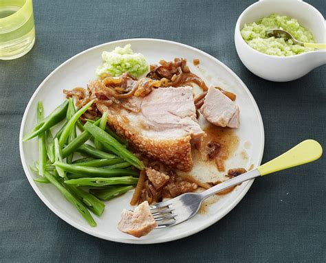 How to Cook and String Runner Beans 的图像结果