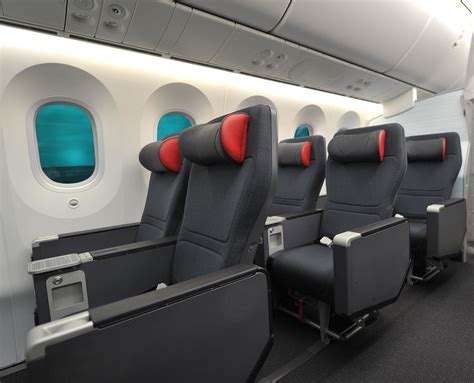 Flight Review: Air Canada Premium Economy | 787-9 Dreamliner | Toronto ...
