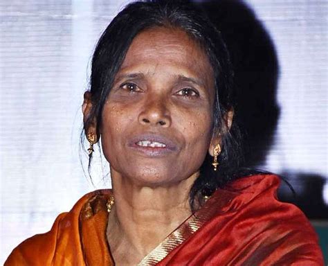 Viral Video: रानू मंडल क्यों अपनी फैन पर भड़कीं, जानिए वजह | ranu ...