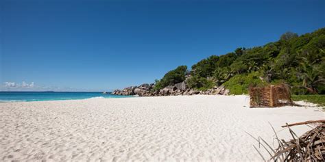 Beach "Petite Anse" La Digue (Seychelles)