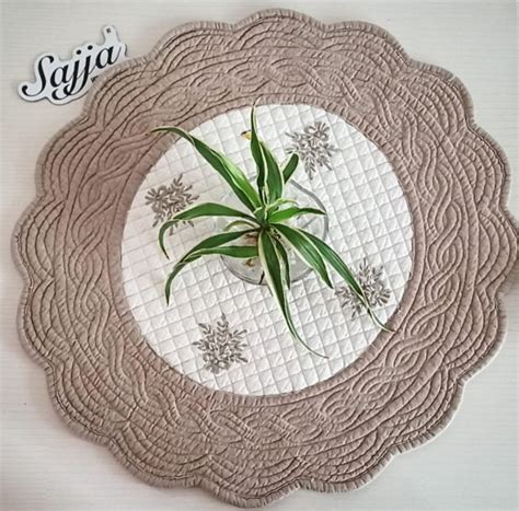 Round Focal Runner Table Placemats – Sajja Home Furnishing